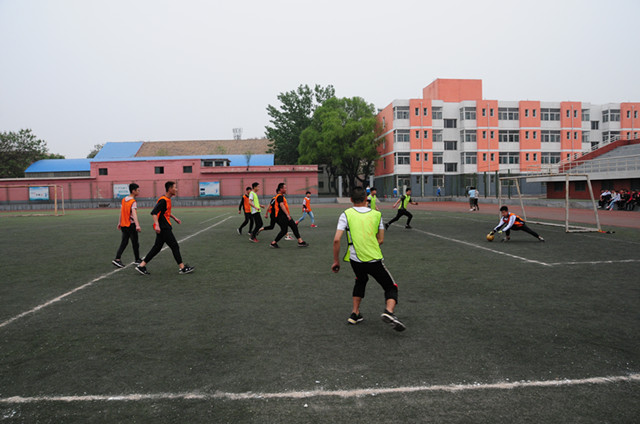 8.校園足球賽場花絮_副本.jpg 8.校園足球賽場花絮_副本.jpg