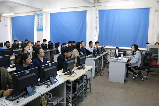 5.計(jì)算機(jī)系李萍老師公開課_副本.jpg 5.計(jì)算機(jī)系李萍老師公開課_副本.jpg