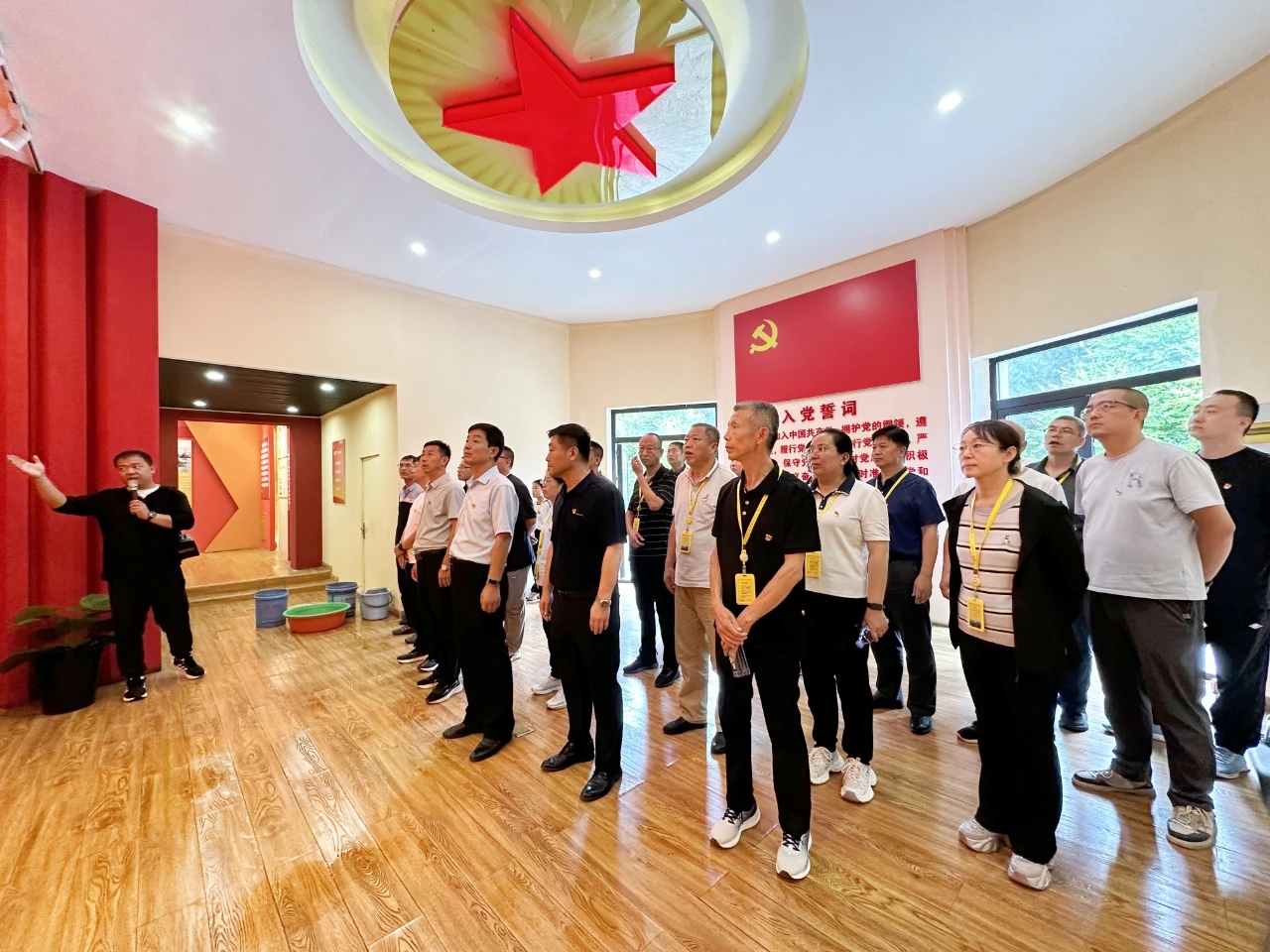 黨員5.jpg 黨員5.jpg