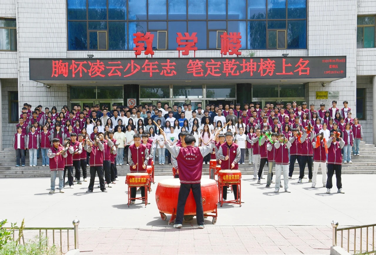 出征1.jpg 出征1.jpg